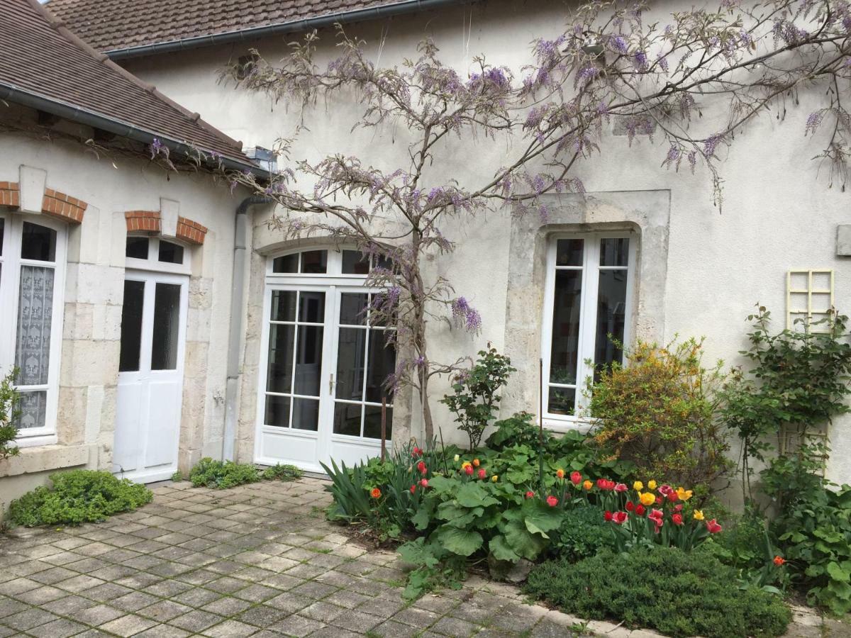 Bed and Breakfast Le Clos Tilia à Cléry-Saint-André Extérieur photo