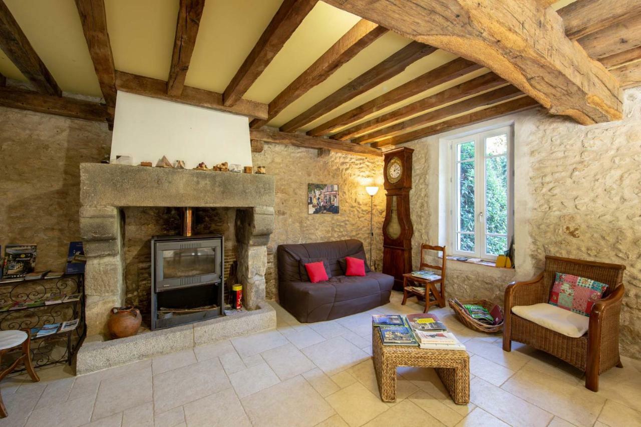 Bed and Breakfast Le Clos Tilia à Cléry-Saint-André Extérieur photo
