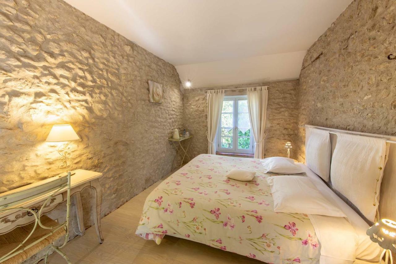 Bed and Breakfast Le Clos Tilia à Cléry-Saint-André Extérieur photo